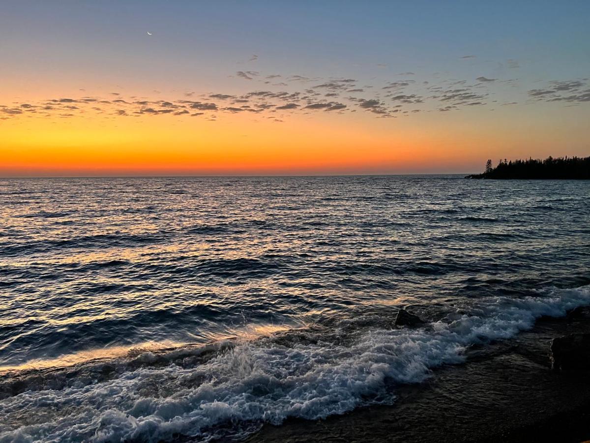 Shoreline Inn Grand Marais Kültér fotó